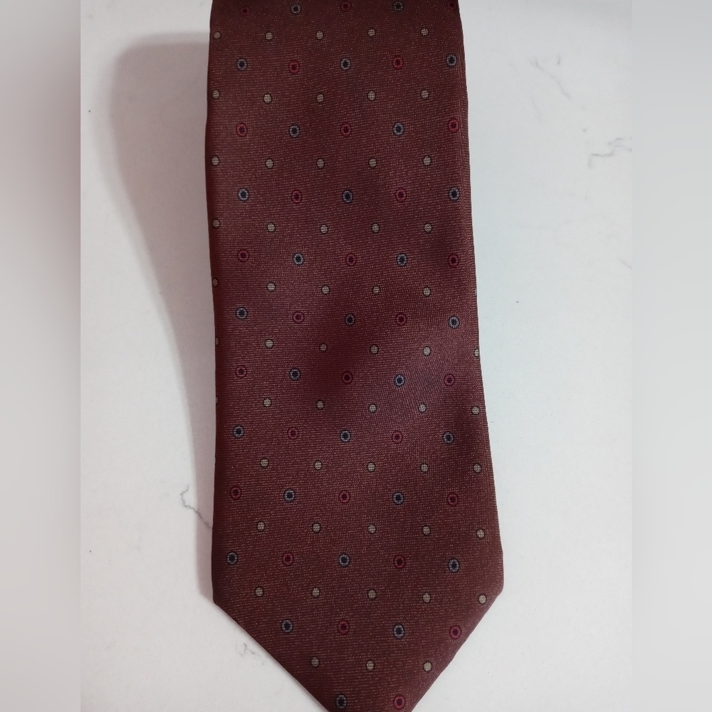 Oscar De La Renta classic Silk Tie Brown With Multicolored Dots 57" L 3" W
